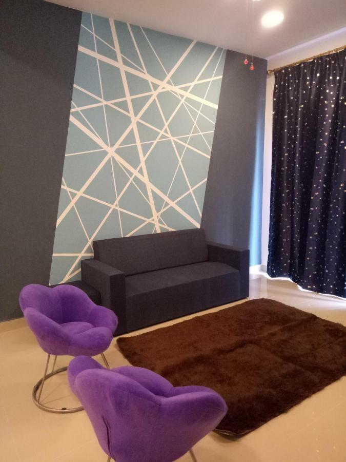 Icolor Home & Stay Ch5 Танах-Рата Экстерьер фото
