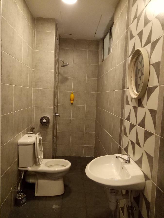 Icolor Home & Stay Ch5 Танах-Рата Экстерьер фото