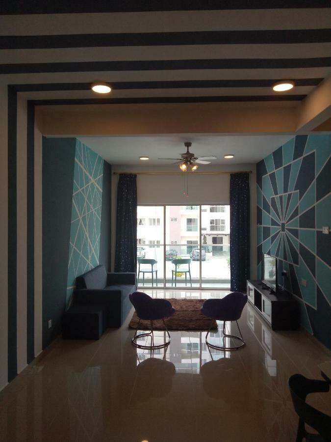 Icolor Home & Stay Ch5 Танах-Рата Экстерьер фото