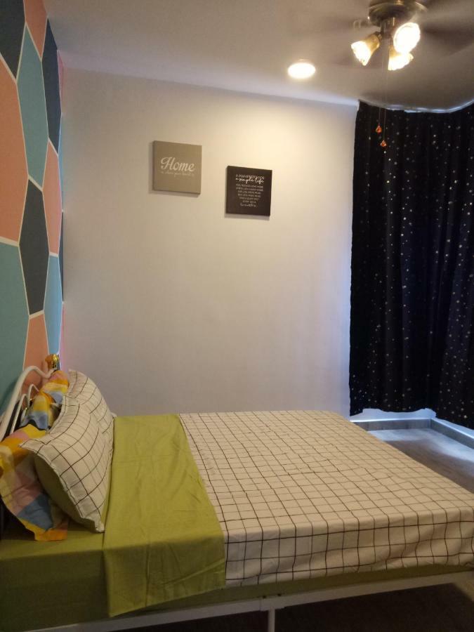 Icolor Home & Stay Ch5 Танах-Рата Экстерьер фото